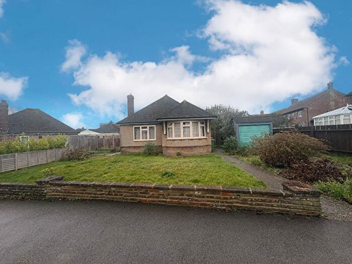 2 Bedroom House For Sale In Chapel Close, Toddington, Bedfordshire, LU5