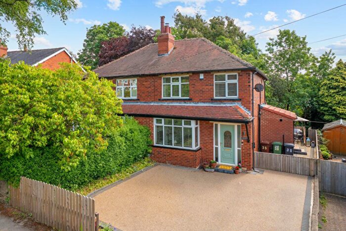 3 Bedroom Semi-Detached House For Sale In Stainburn Crescent, Moor Allerton, Leeds, LS17