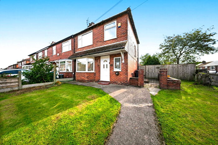3 Bedroom End Of Terrace House For Sale In Dearden Avenue, Little Hulton, Manchester, M38