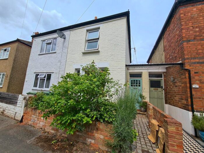 2 Bedroom Property To Rent In Rochester Road, Carshalton, SM5