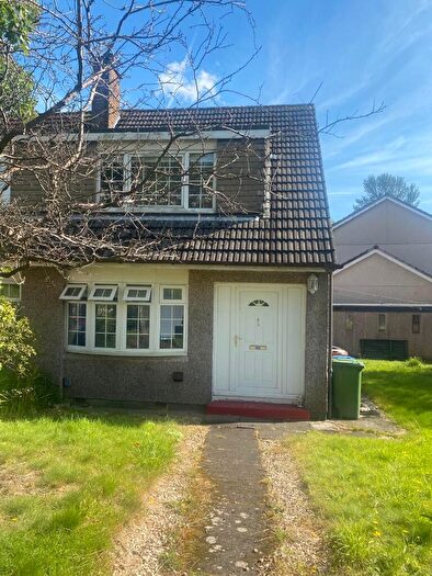 2 Bedroom Semi-Detached House To Rent In Rossie Crescent, Glasgow, G64