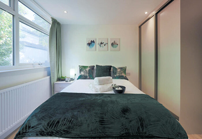 1 Bedroom House To Rent In Roxeth Hill, Harrow, HA2