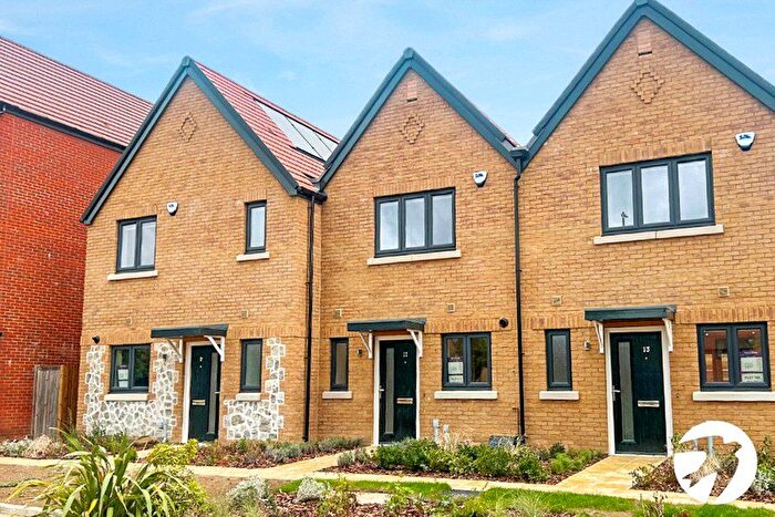 3 Bedroom End Terrace House To Rent In Rosewood, Langley, Maidstone, Kent, ME17