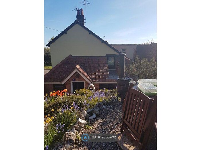 2 Bedroom Semi-detached House To Rent In Newbury Street, Whitchurch, RG28