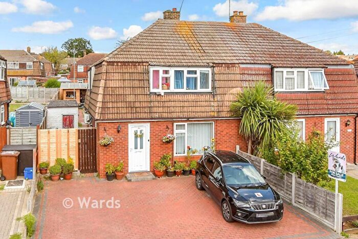 3 Bedroom Semi-Detached House For Sale In Wylie Road, Hoo, Rochester, Kent, ME3