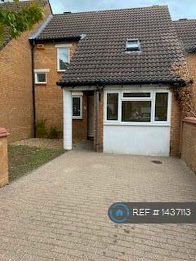 3 Bedroom Terraced House To Rent In Helford Place, Fishermead, Milton Keynes, MK6