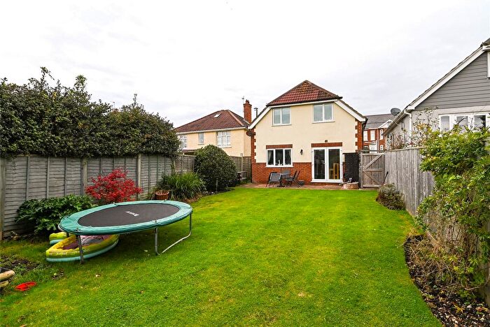 4 Bedroom Detached House For Sale In Andrew Lane, Ashley, New Milton, Hampshire, BH25