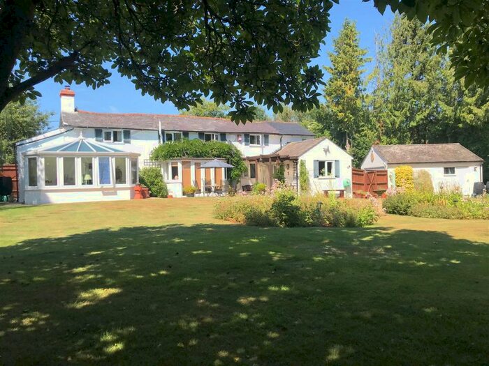 3 Bedroom Detached House For Sale In Bishops Green, Newbury, RG20