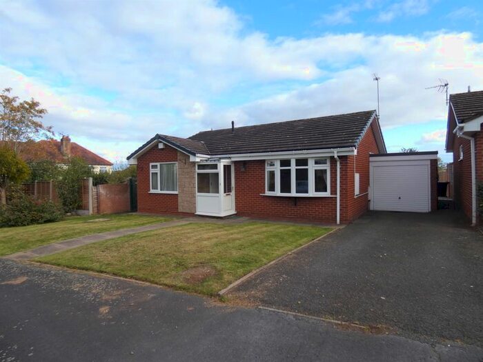 3 Bedroom Detached Bungalow To Rent In 1 Claremont Drive, Bridgnorth, Shropshire WV16