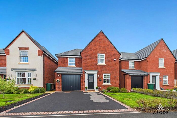 4 Bedroom Detached House For Sale In Marley Way, Drakelow, DE15