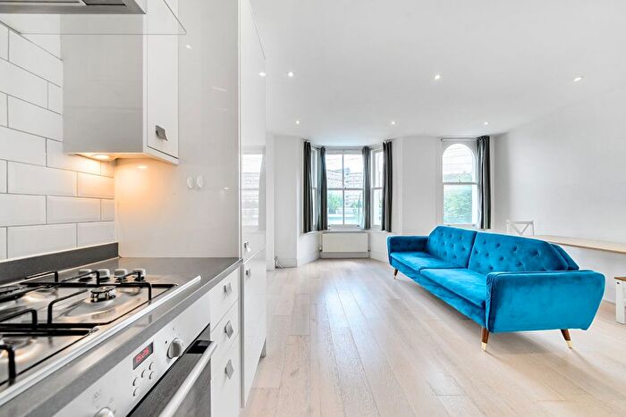 1 Bedroom Flat For Sale In Bramber Road, Fulham, London, W14