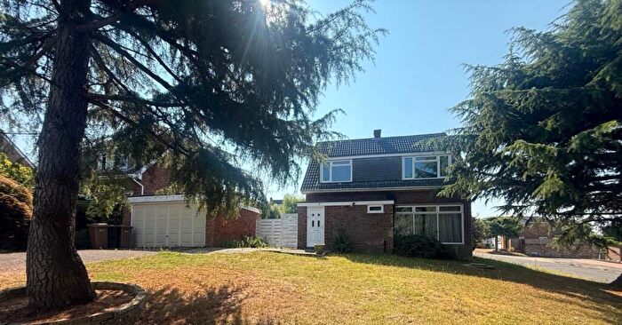 3 Bedroom Detached House For Sale In The Heights, Danbury, Chelmsford, Essex, CM3