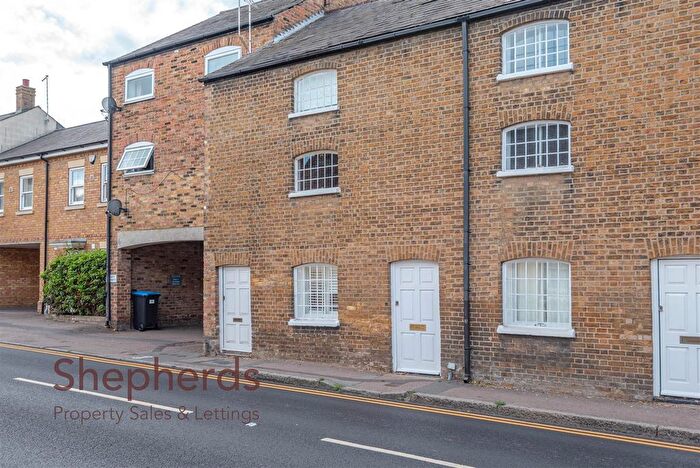 1 Bedroom Maisonette For Sale In High Street, Roydon, CM19