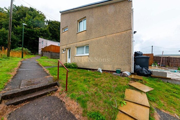 3 Bedroom End Of Terrace House For Sale In Mount Pleasant Estate, Brynithel, Abertillery, Blaenau Gwent, NP13