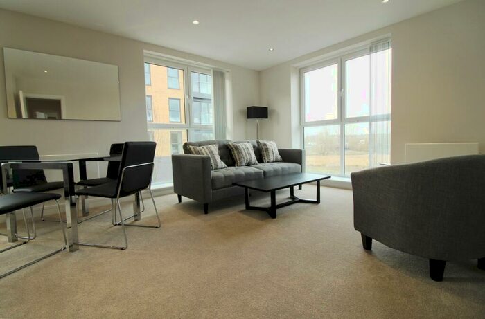2 Bedroom Apartment To Rent In Harlequin House, Padworth Avenue, Reading, RG2