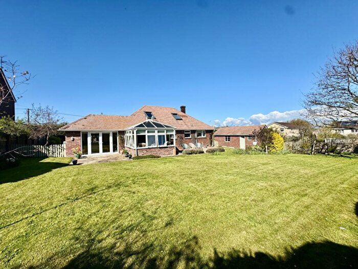 5 Bedroom Detached House For Sale In Station Road, Stalbridge, DT10