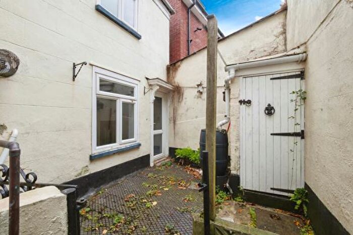 2 Bedroom End Of Terrace House For Sale In York Cottages, York Road, Exeter, EX4