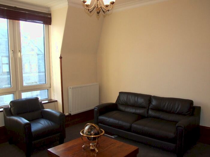 1 Bedroom Flat To Rent In Union Grove, The West End, Aberdeen, AB10