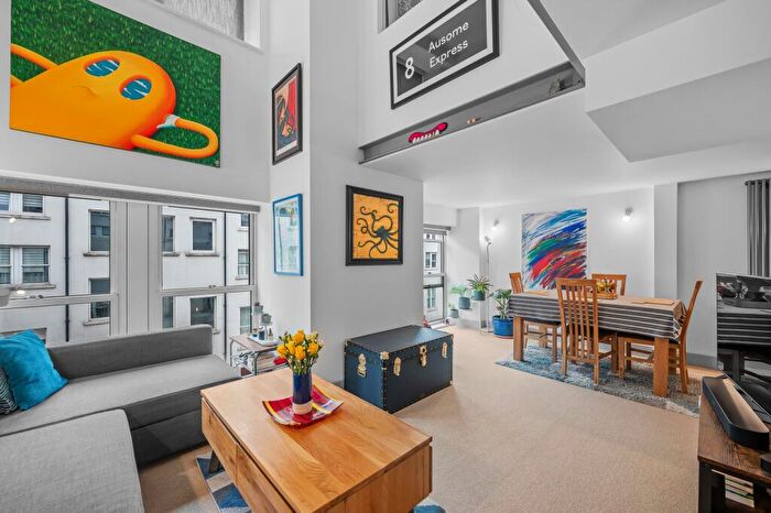 2 Bedroom Apartment For Sale In Cadogan Road, Woolwich Arsenal, London, SE18