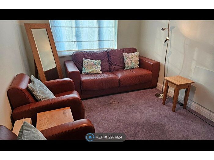 2 Bedroom Flat To Rent In Kingsbury Road, London, NW9