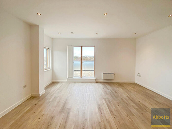 2 Bedroom Apartment To Rent In Lords Gardens, NR1