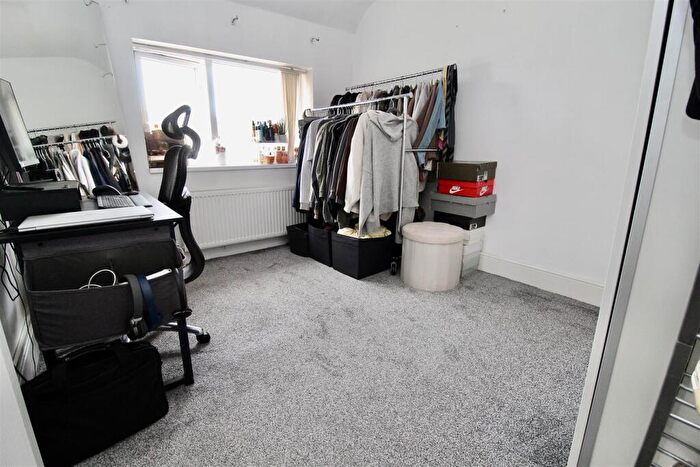 2 Bedroom End Of Terrace House For Sale In Brownfield Road, Shard End, Birmingham, B34