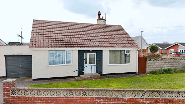 2 Bedroom Bungalow For Sale In Rosemount Avenue, Kinmel Bay, LL18