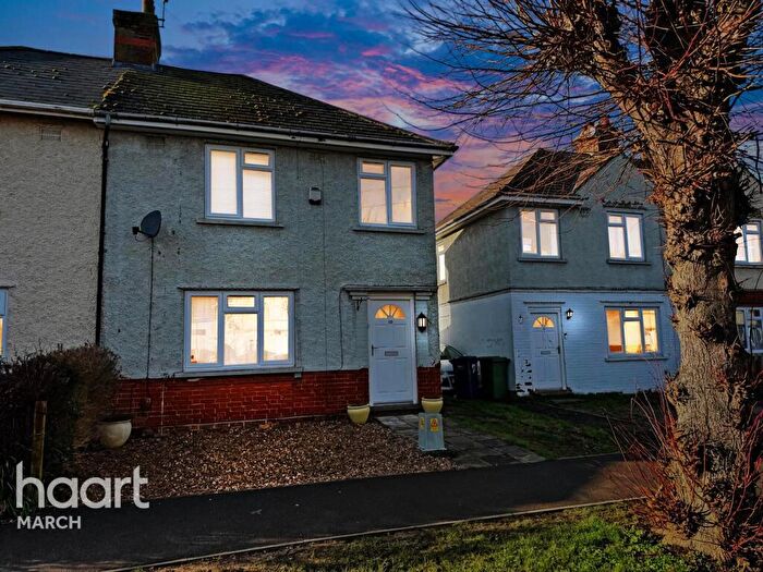 3 Bedroom Semi Detached House For Sale In Eastwood Avenue, March, PE15