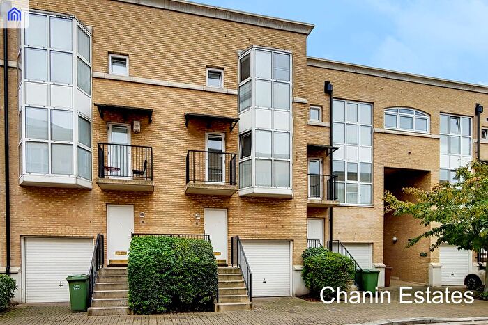 4 Bedroom Town House To Rent In Queen Of Denmark Court, London, SE16
