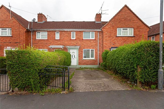 3 Bedroom Terraced House To Rent In Lurgan Walk, Bristol, BS4