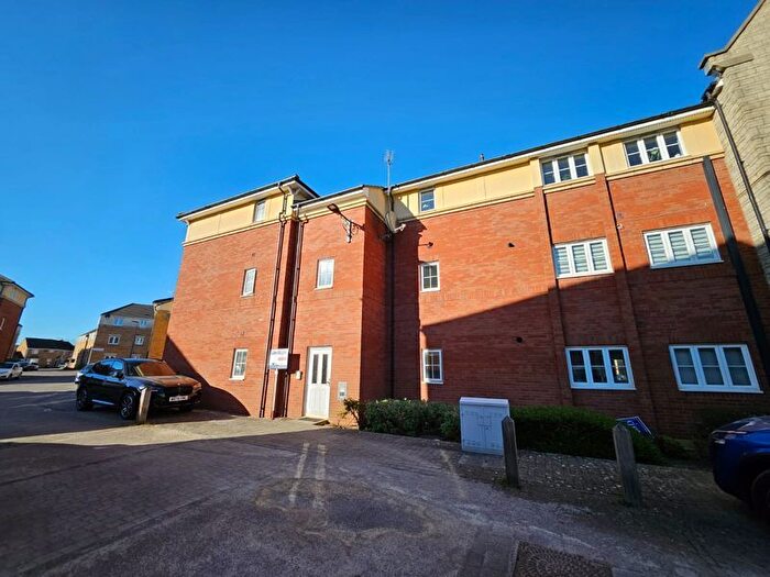 2 Bedroom Flat To Rent In Shepherds Walk, Bradley Stoke, Bristol, BS32