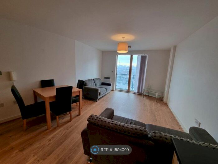 2 Bedroom Flat To Rent In Masson Place, Manchester, M4