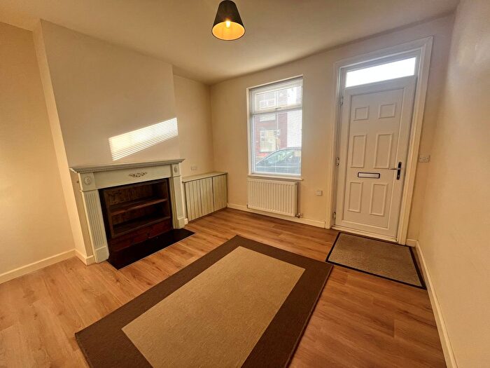 3 Bedroom Property To Rent In Barlborough Road, Chesterfield, S43