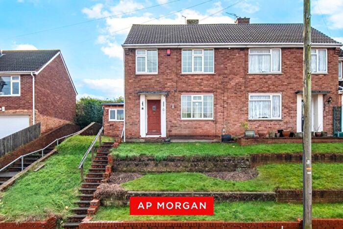 3 Bedroom Semi Detached House For Sale In Foxhills Road, Stourbridge, West Midlands, DY8