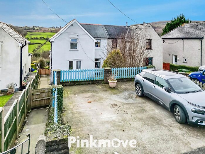 3 Bedroom Semi Detached House For Sale In Blaendare Road, Pontypool, NP4