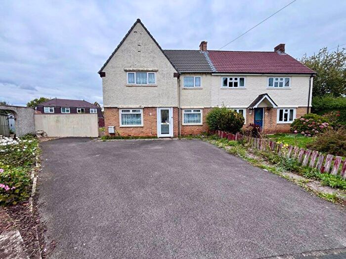 3 Bedroom Semi-Detached House For Sale In Park Close, Warmley Bristol, BS30