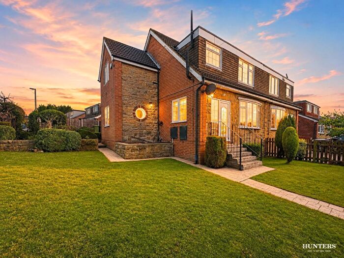 4 Bedroom Semi-Detached House For Sale In Laburnum Road, Dewsbury, WF13