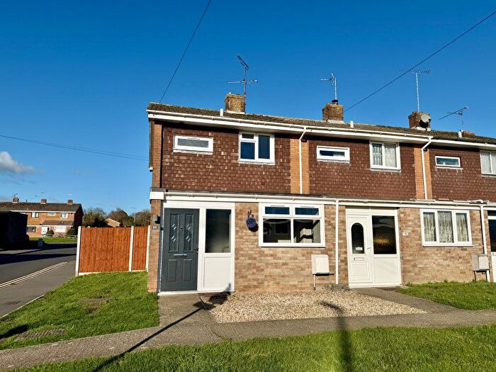 3 Bedroom End Of Terrace House For Sale In Lyde Road, Yeovil, Somerset, BA21