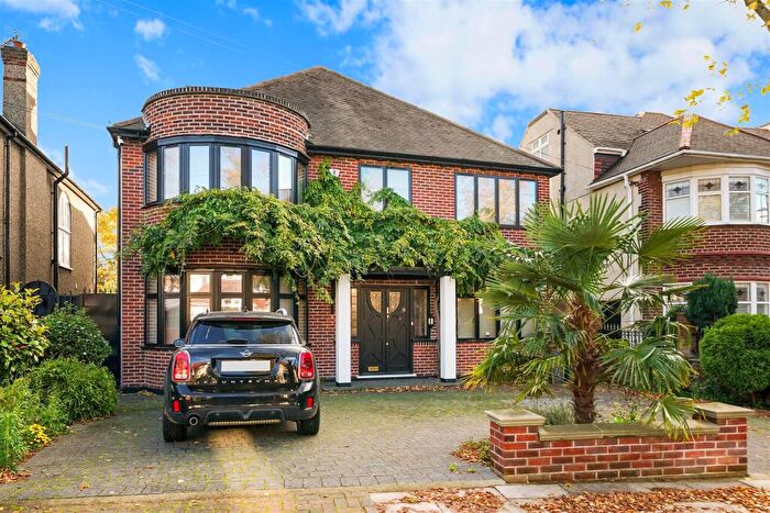 4 Bedroom Detached House For Sale In Dobree Avenue, London, NW10