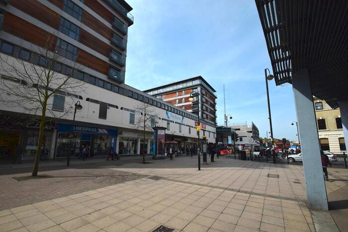 2 Bedroom Flat To Rent In Armstrong House, High Street, Uxbridge, UB8