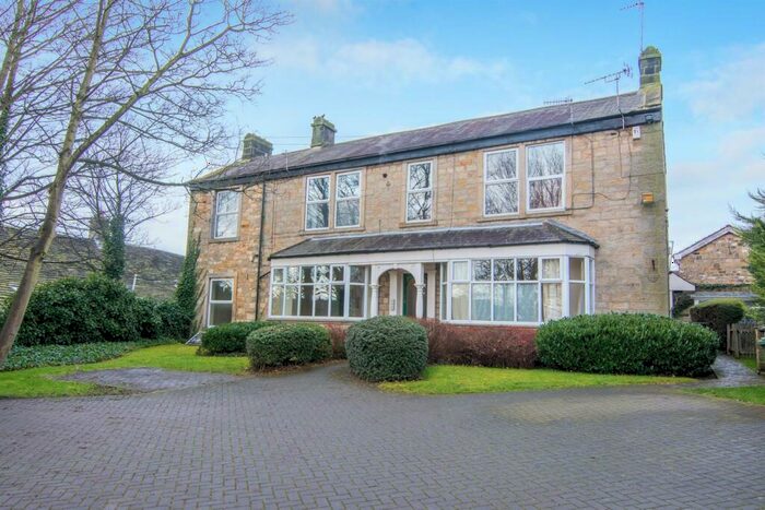 1 Bedroom Flat To Rent In Newlaithes Grange, Abbey Court, Horsforth, Leeds, LS18