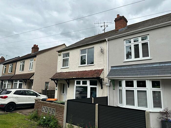 3 Bedroom Semi Detached House To Rent In Ampthill Road, Bedford, MK42