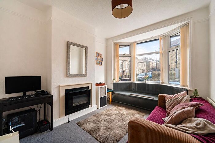 3 Bedroom Terraced House For Sale In Thorn Street, Bacup, OL13