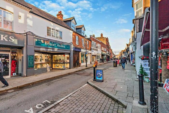 1 Bedroom Flat To Rent In High Street, Rickmansworth, WD3