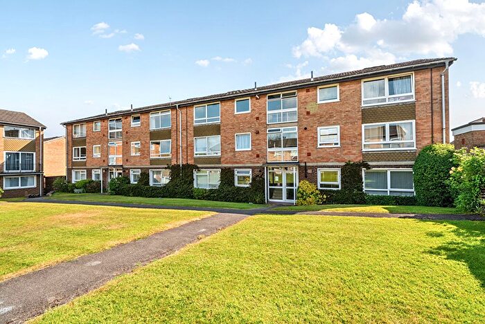 2 Bedroom Flat To Rent In Wilderness Court, Wilderness Road, Guildford, GU2