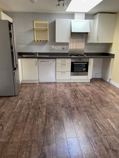 2 Bedroom Mews To Rent In Mallory Road, Yeovil, Somerset, BA21