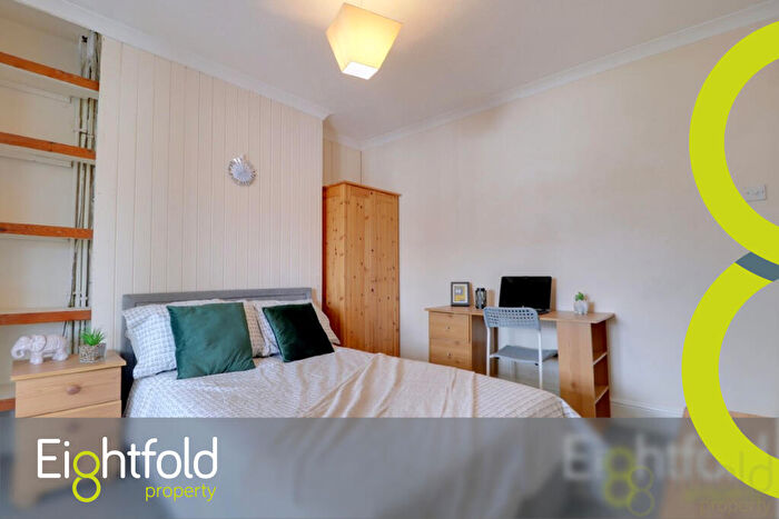 4 Bedroom End Of Terrace House To Rent In Medmerry Hill, Brighton, BN2