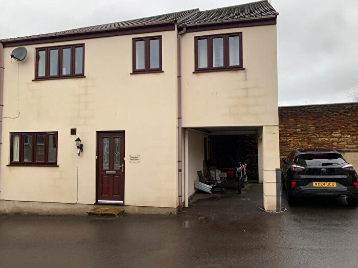 1 Bedroom Flat For Sale In Pows Court, High Street, Radstock, Avon, BA3