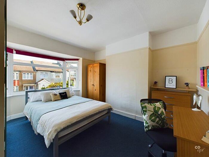 6 Bedroom Terraced House To Rent In Eastbourne Road, Brighton, BN2