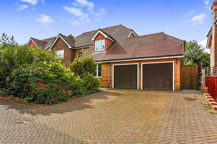 5 Bedroom Detached House For Sale In Seymour Avenue, Epsom, KT17